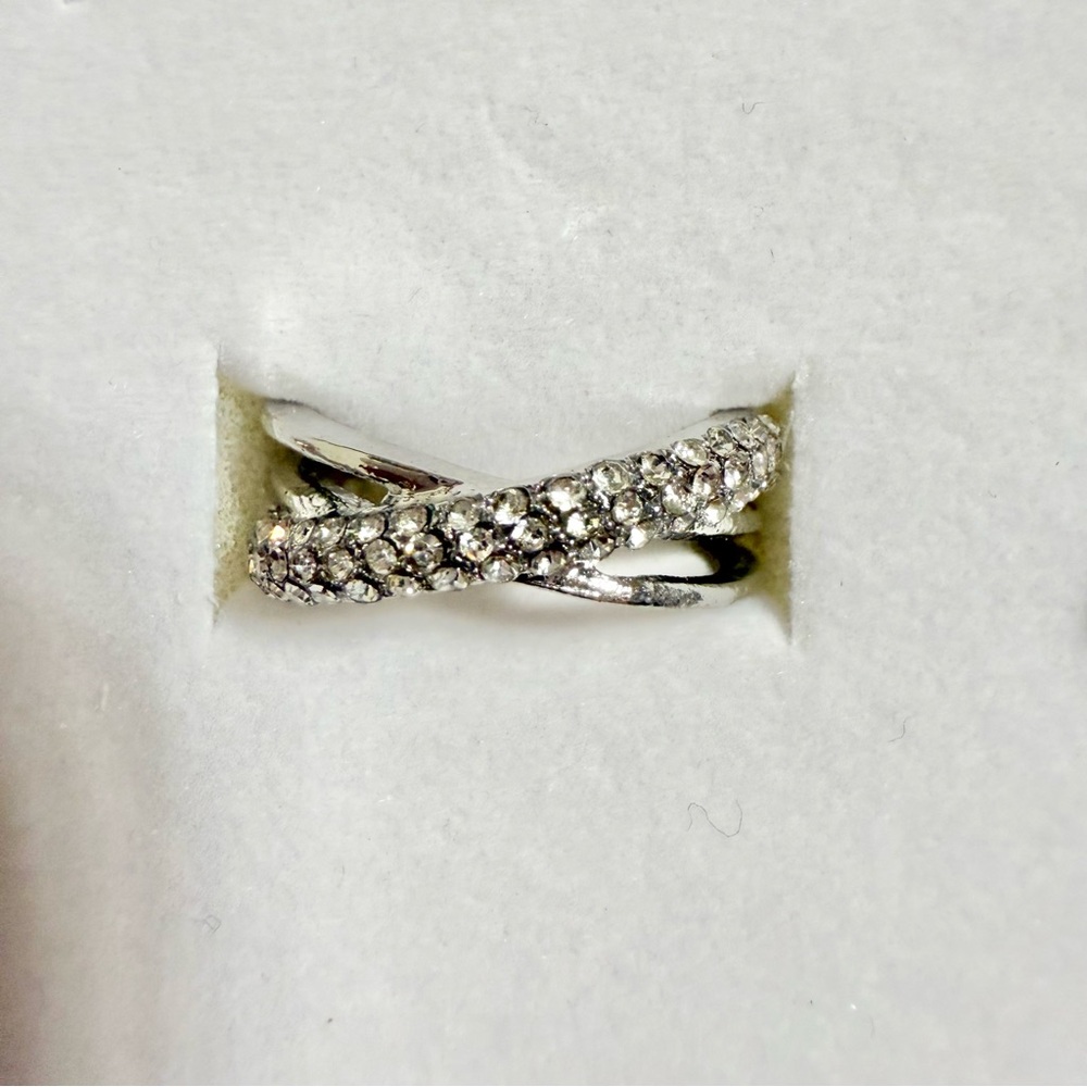 Crystal Collection - Crystal-Studded Ring - Picture 2 of 3